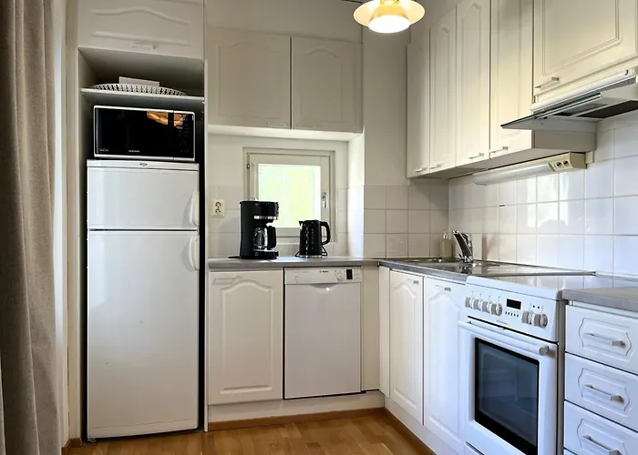 Peaceful Seaside - Sauna, Balcony, Wi-fi *